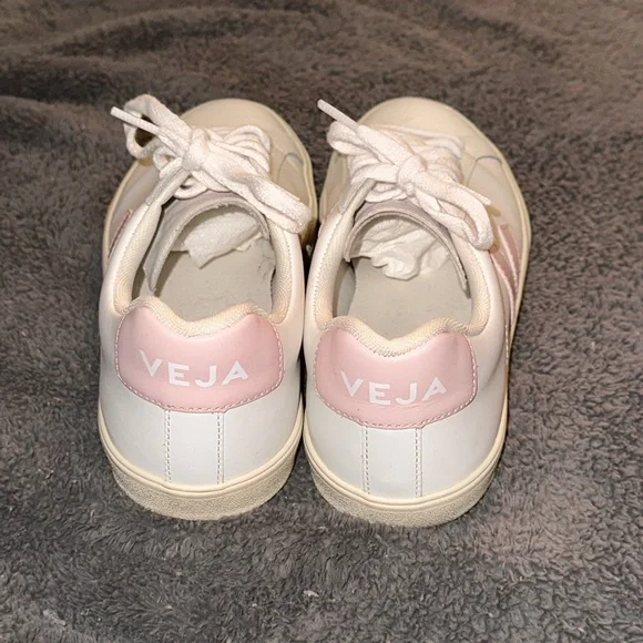 Veja White and Pink Minimalist Sneakers - Picture 4 of 5